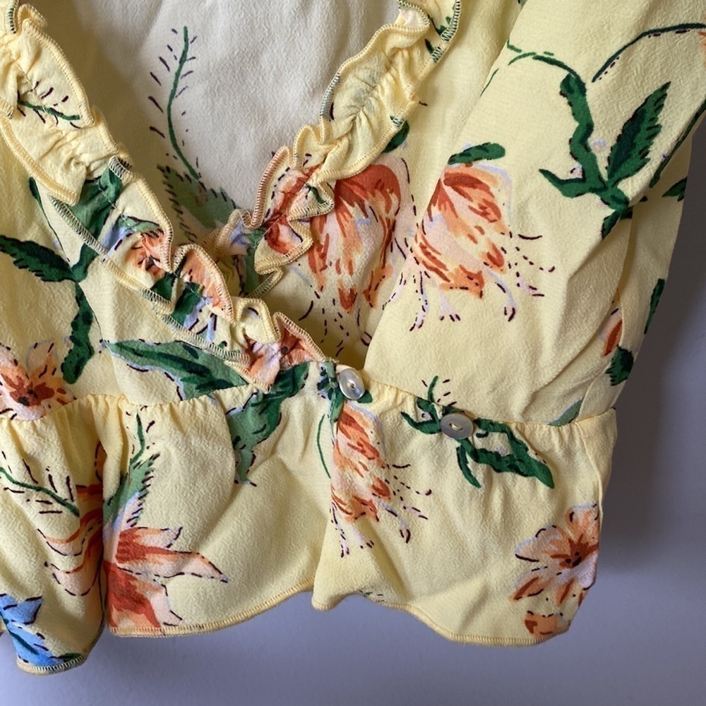 Aritzia Wilfred Aurelia Yellow Floral Wrap Top - Picture 11 of 12
